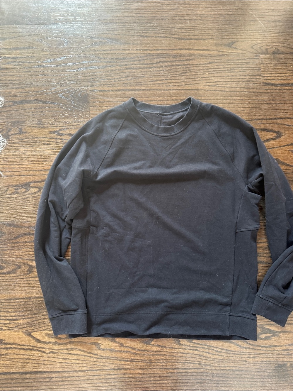 Men’s Lululemon lightweight sweatshirt  with side zippers